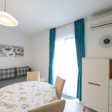 Olive Maris Apartment Petrcane Ngoại thất bức ảnh