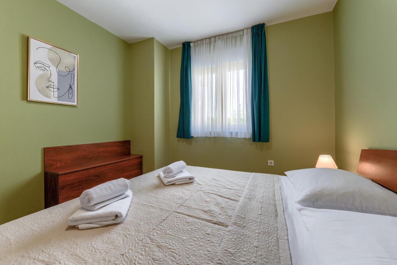 Olive Maris Apartment Petrcane Ngoại thất bức ảnh