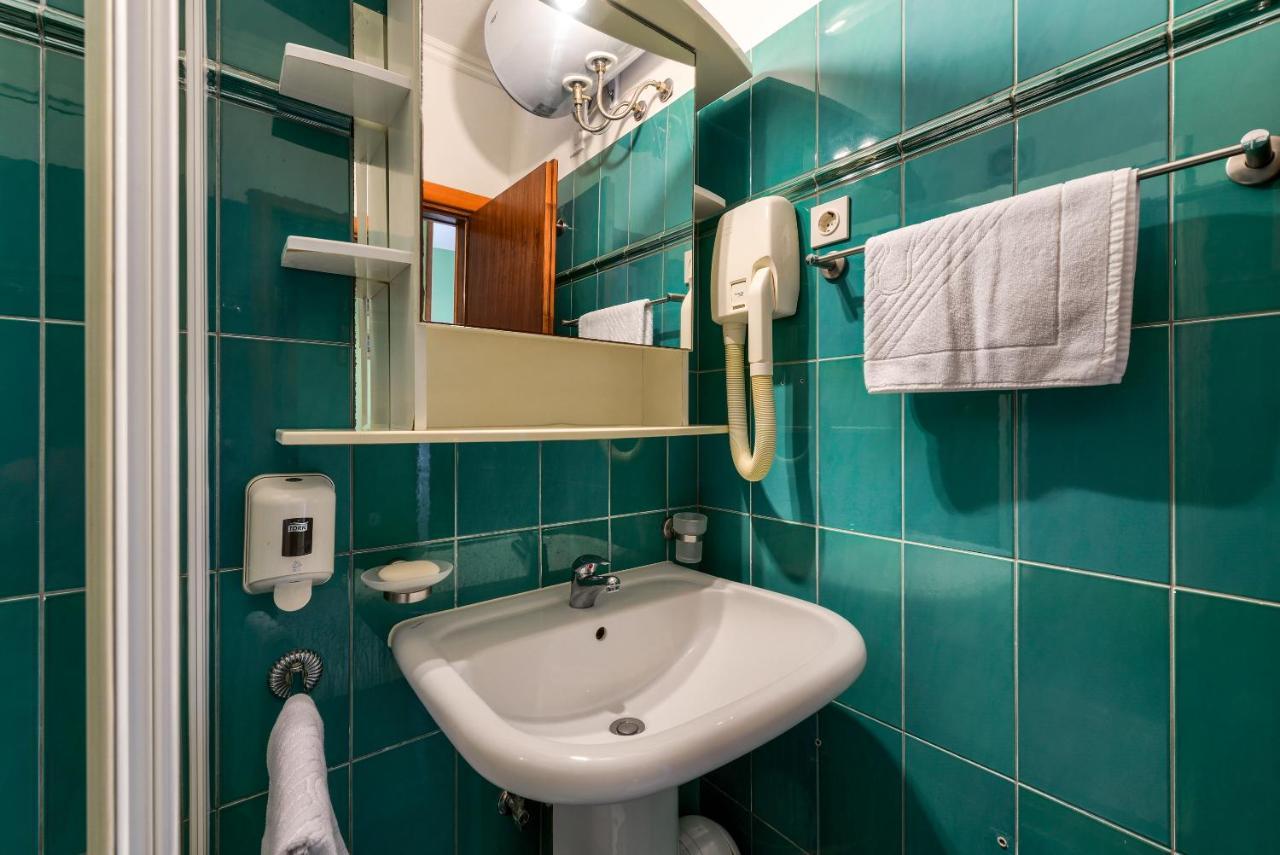 Olive Maris Apartment Petrcane Ngoại thất bức ảnh
